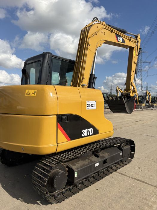 Excavtor Sany si Caterpillar   2026