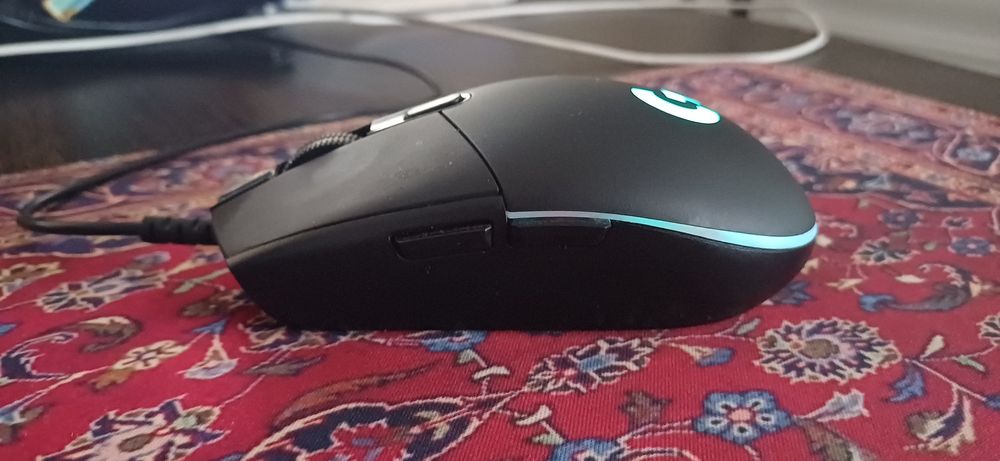 Продам Игровую Мышь Logitech g102