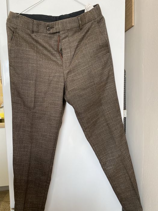 Мъжки   нов.  костюм