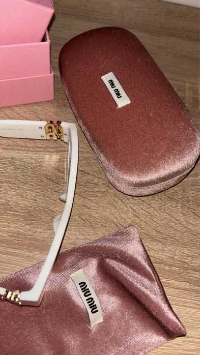 Ochelari de soare Miu miu