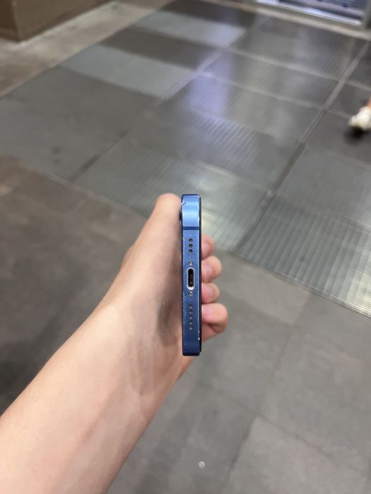 Продам Iphone 13 256gb