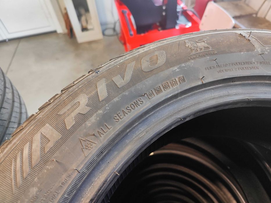 2бр. Всесезонни гуми 215/55/17 Arivo