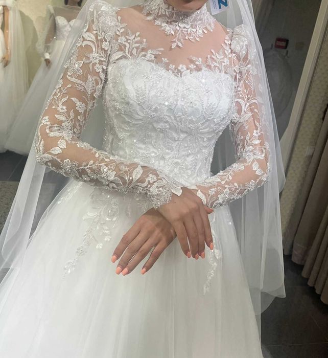 продам свадебные платья