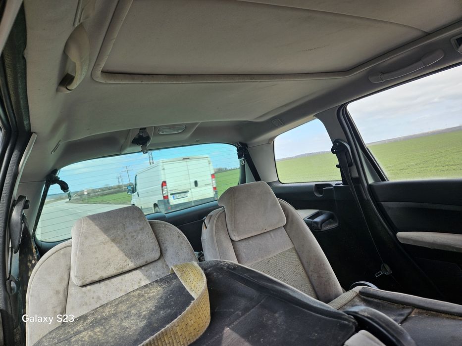 Peugeot 307 Combi 2.0 136 к.с. бензин.На части