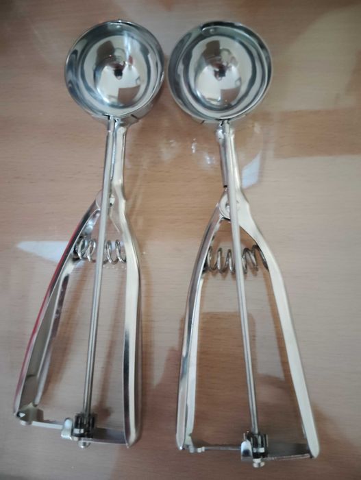 Сет от две лъжици за сладолед