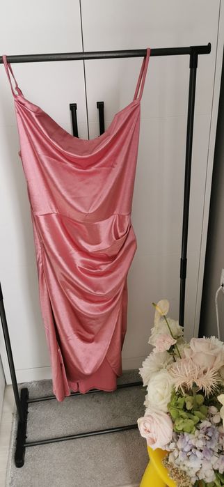 Нови  дамски рокли