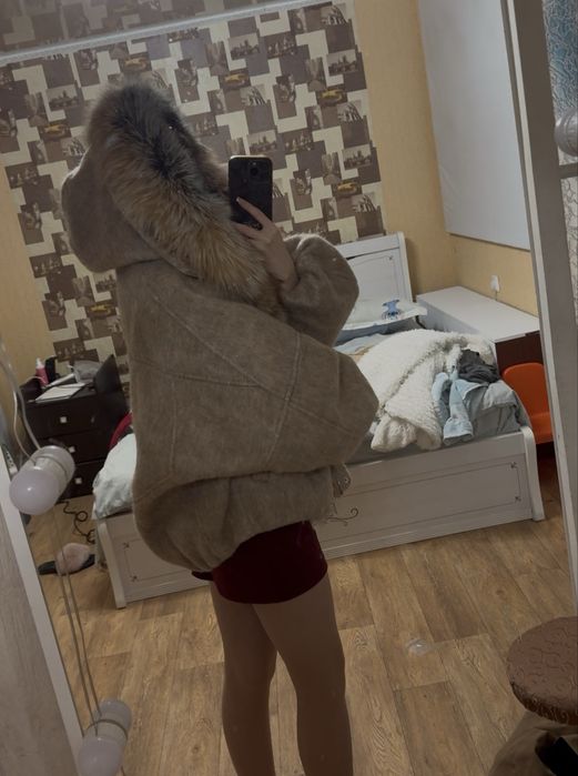 Продаеться парка натуралка