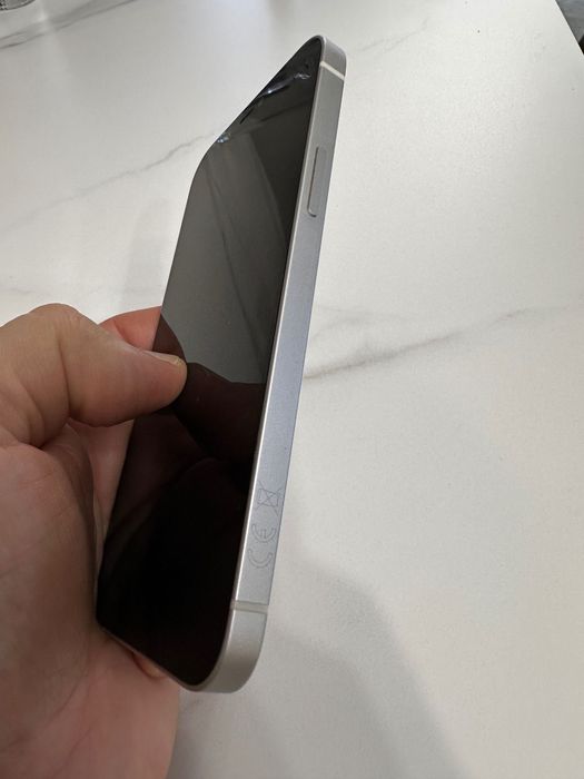 Apple iPhone 12 – 128GB – White – Отлично състояние