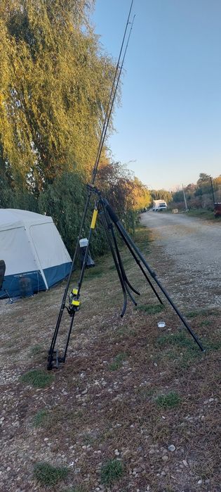 Vand suport lansete de rezerva pentru competii(Trepied 3 posturi)