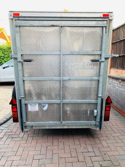 Remorca 2600kg cu rampa