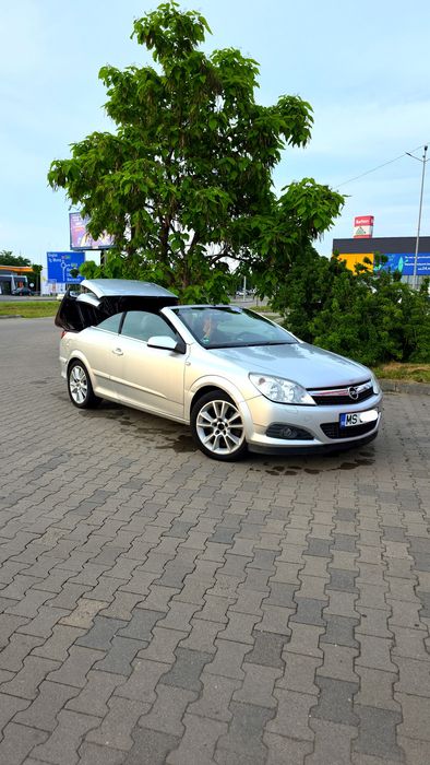 Opel Astra Twin Top Cabrio 2008