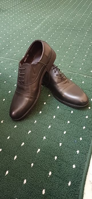 Erkaklar oyoq kiyimi