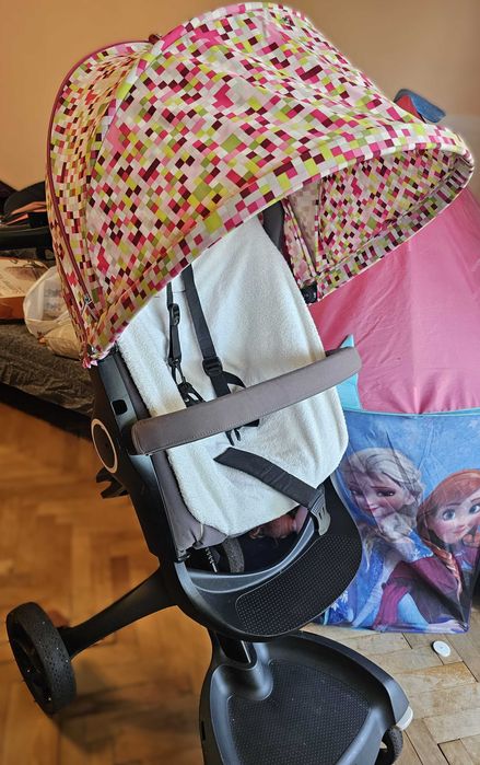 Детска количка Stokke XPLORY Koral 0-6м и кош 6м+ с допълнителни сетове и Столче за кола