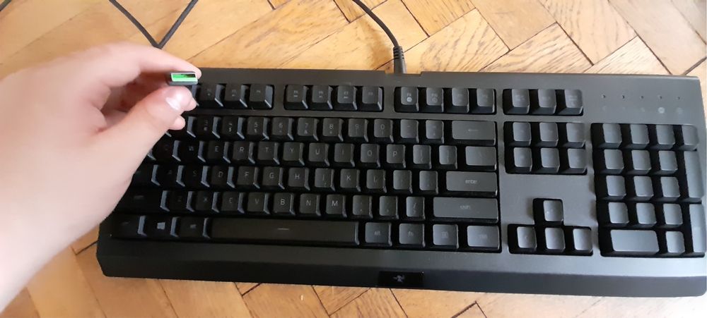 Razer chroma esental