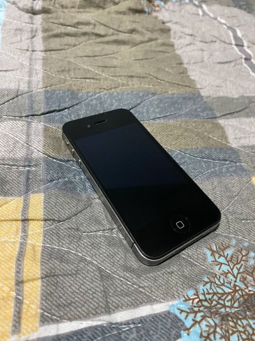 Iphone 4 S holati zor