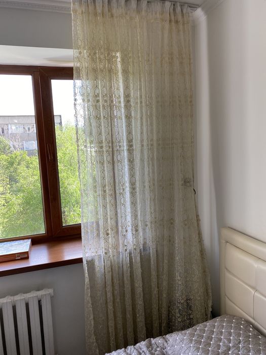 продам две шторы