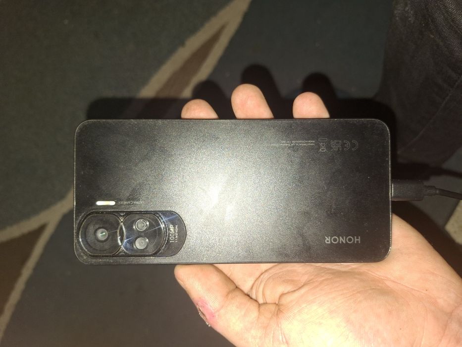 Telefon honor 90 lite