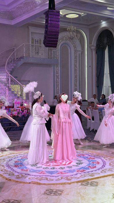 Продаю платье на узату Азамат Аргимбаев