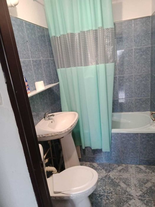 De vanzare apartament 3 camere micro 9