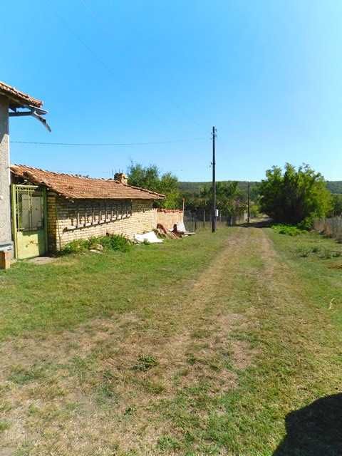 Продава се Къща в Търговище, Център - 80 кв.м за 427 €/кв.м - Снимка #2