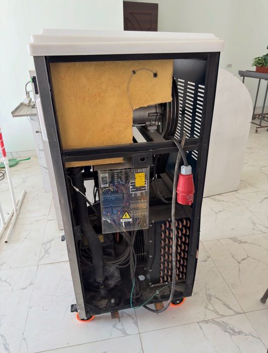 Frizer FGC-250 LUX