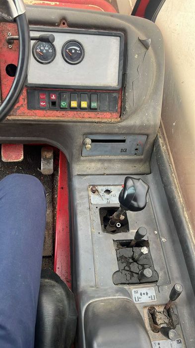 Телескопичен товарач Merlo P30.7 – повдига 3 т, 7,5м