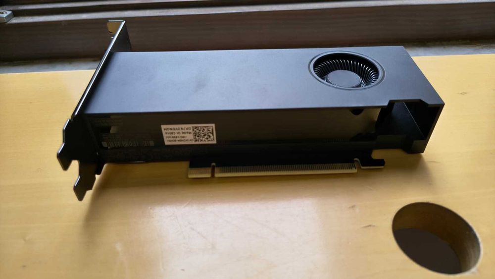 Placa Video Profesională Dell NVIDIA RTX A2000 12GB GDDR6 – 4x Mini-DP