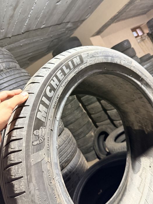 MICHELIN PILOT SPORT 4 255/45/19 2 dona bor