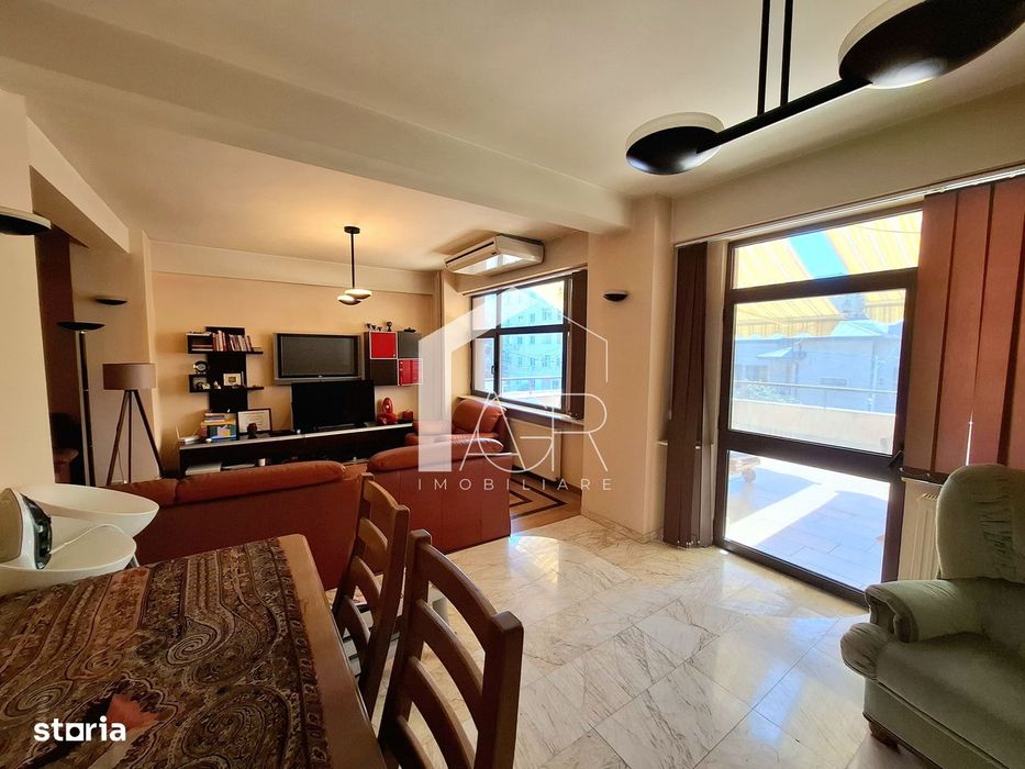 Apartament cu 4 camere, in vila, zona Democratiei
