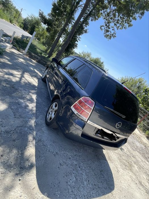 Opel Zafira 1.9 cdti