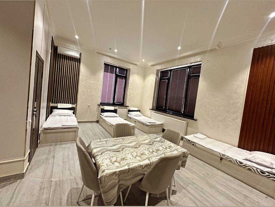 High Town Mall yonida (100m) – zamonaviy Co-living/Hostel Yunusobodda