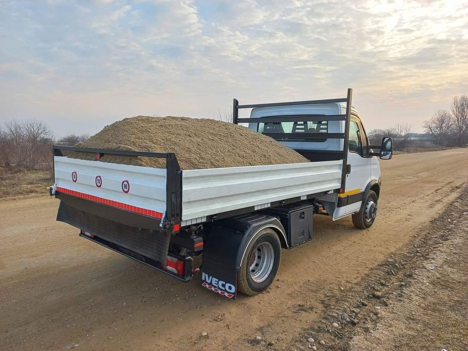 Bena basculabila Lada si platouri autoplatforme la comandă