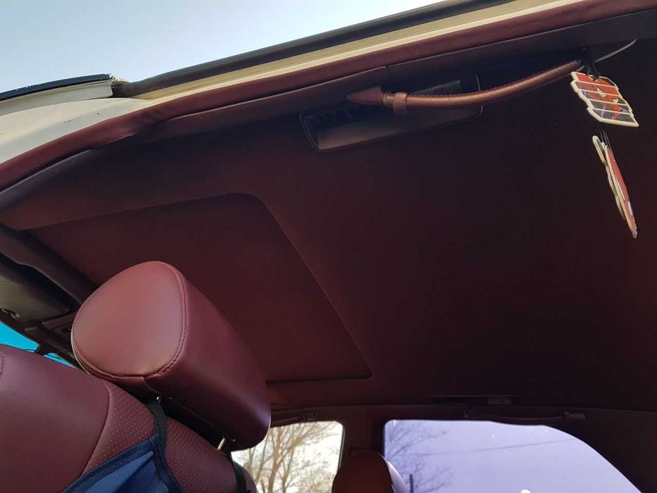 автомобиль Lexus LS400