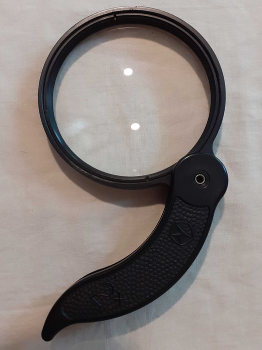 Увеличительное стекло (СССР) продам.
