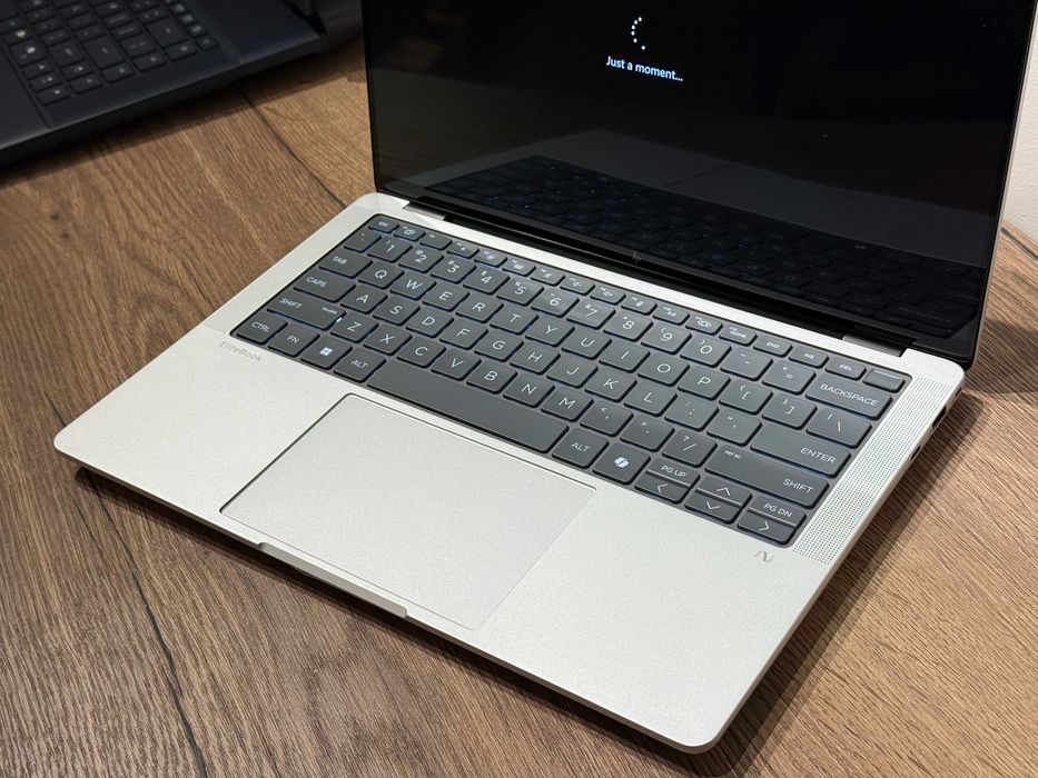 Laptop HP EliteBook X G1a 2.8K OLED Touch AMD Ryzen AI 9 Pro 375