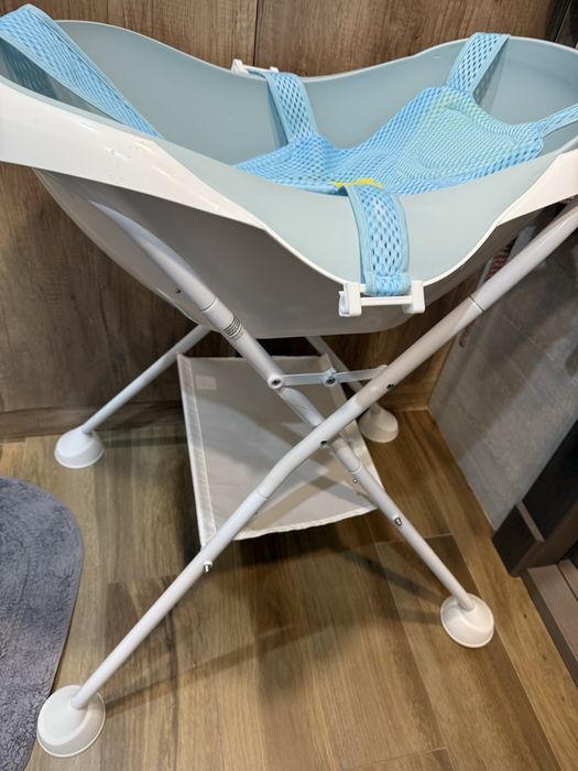 Детская ванна с ножками