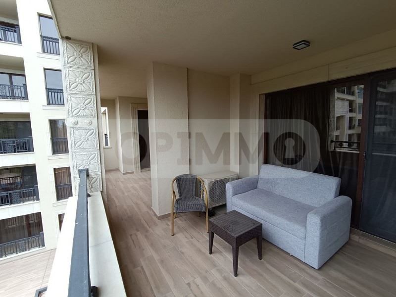 Продава се Тристаен апартамент в к.к. Златни пясъци - 160 кв.м за 2000 €/кв.м - Снимка #10