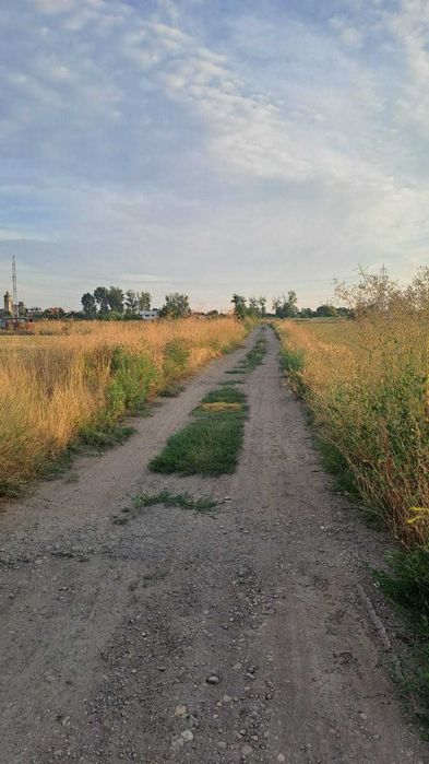 Vand teren/ schimb auto