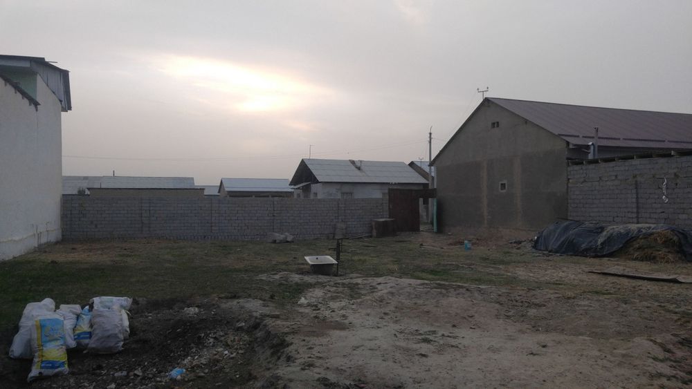 Срочно. Продажа участка 6 соток (20х30)м, возможно продажа частями