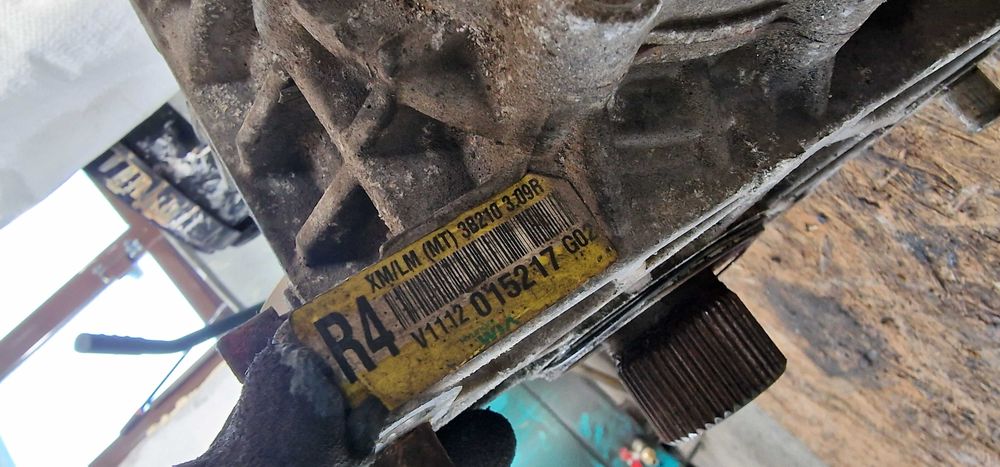 Cutie Transfer Kia Sorentor 2.2CRDI Santa Fe 2.2CRDI Euro 5