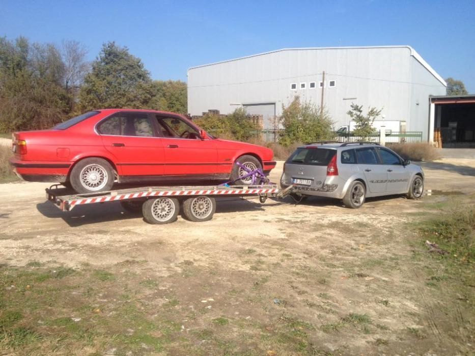 Продавам авто платформа