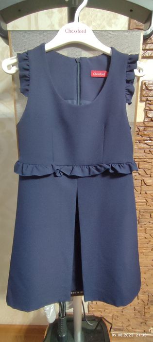 Продам школьные платья