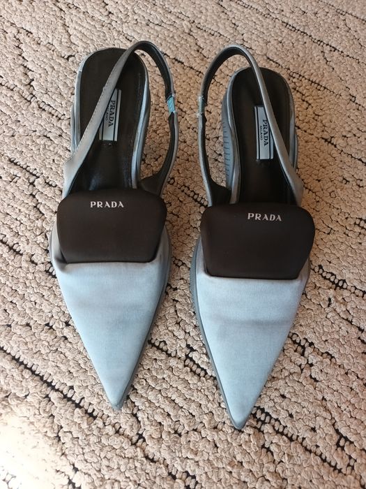 Prada сандали сатен