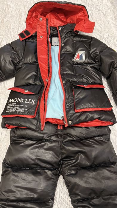 Комбинезон Moncler
