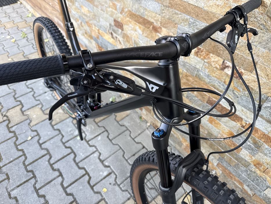 YT Industries Izzo CF Core 3 29"