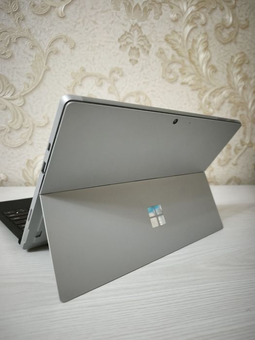 Microsoft Surface Pro 7