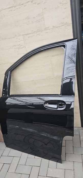 Дверь левая Mercedes-Benz V класс
