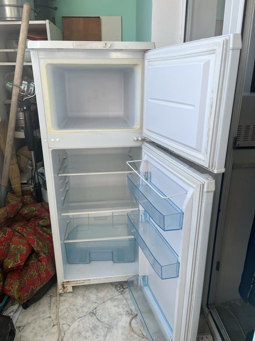 Продам холодильники