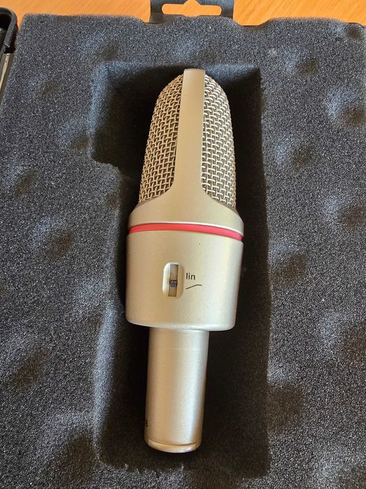Продам микрофон AKG 3000 B
