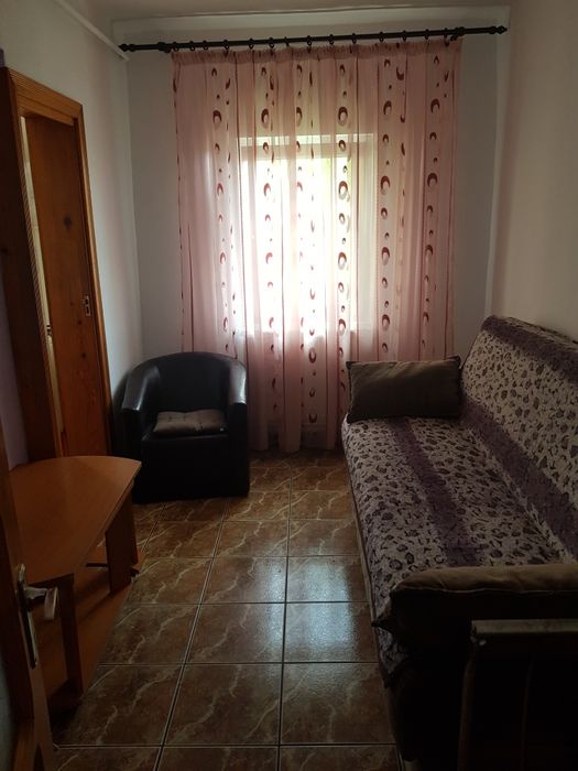 Închiriez apartament 2 camere